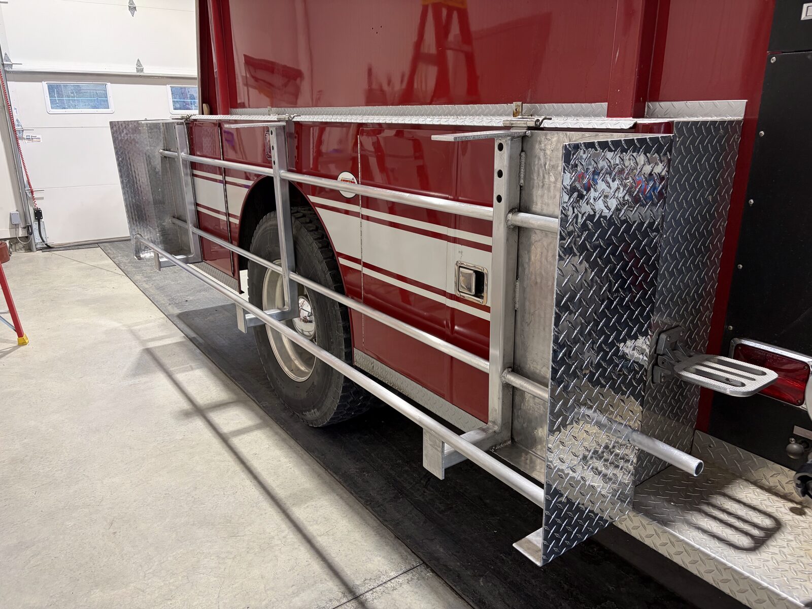 Fire Tender Bladder Rack